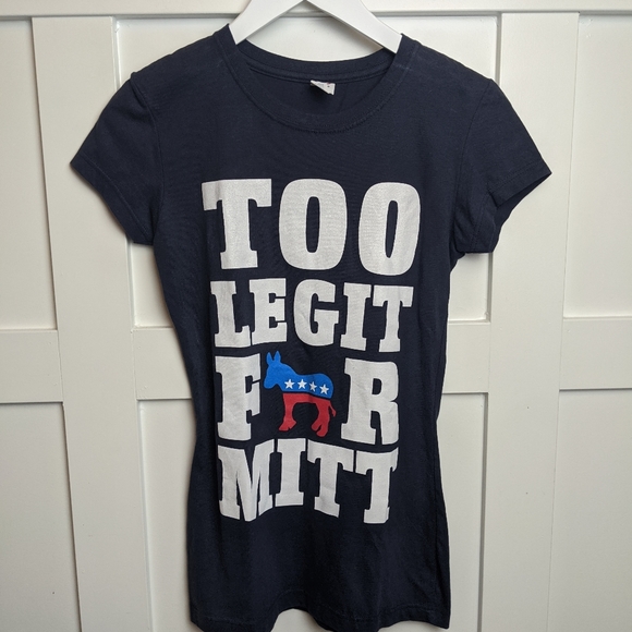 T-shirt - Picture 1 of 3